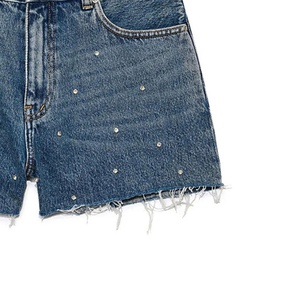 Allover Rhinestones Custom mujer Vintage Blue Denim Shorts con Rhinestones Hem Streetwear OEM - Product Image 4