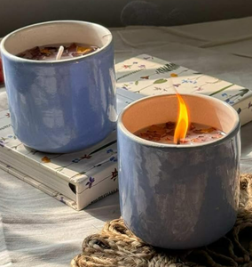 Jarra de cerámica hecha a mano para velas - Product Image 1