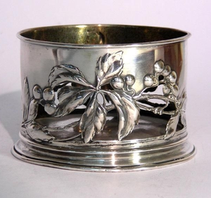 Silver Plate Barware & Restaurant Table Organizer Wine Bottle Coaster Handcrafted Aluminium Embossed Grapes Leaf Design coaster - Product Image 1