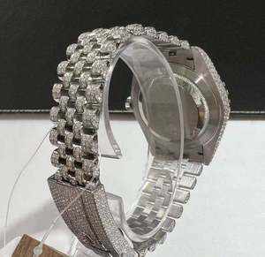 Reloj de Cuarzo con Diamantes Moissanite VVS de Lujo y Alta Calidad, Completamente Cubierto de Piedras, en Acero Inoxidable, Resistente al Agua 10m, Ideal para Fiestas, Bodas y Regalos - Product Image 5