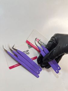 Pince à épiler GETUP BROSONS IMPEX en acier inoxydable à pointe lisse, revêtement poudré violet, 90°, isolation longue courbe, pointe argentée - Product Image 2