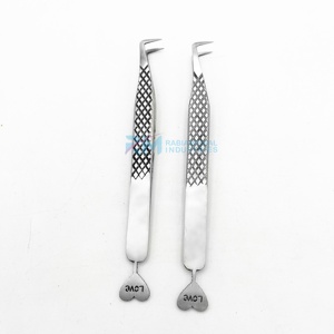 แหนบดึงขนตา RMI Heart Design Bottom Style ด้ามจับเพชร สแตนเลสสตีล สีเงิน ปลายแหลม - Product Image 3