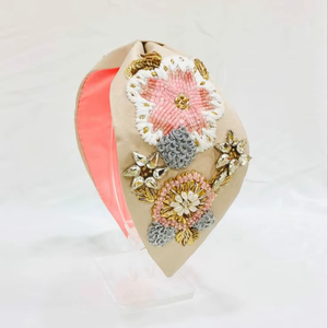 Diadema ajustable hecha a mano con cuentas, elegante accesorio para el cabello para mujeres y niñas al mejor precio - Product Image 1