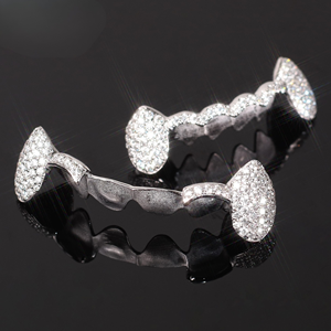 Ensemble de grillz en forme d'haltères sertis de diamants |   Grillz dentaires personnalisés inspirés du fitness en or blanc - Product Image 2