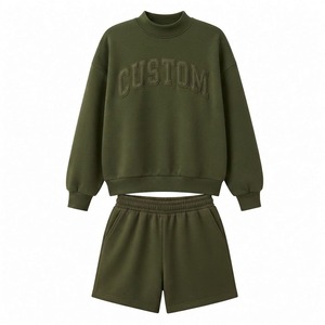 Ensemble sweat-shirt et short personnalisé avec logo, coupe ample décontractée pour femme, tenue streetwear deux pièces pour femme - Product Image 4