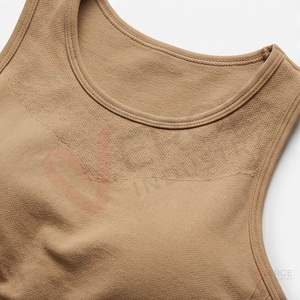 Ensemble de yoga 2 pièces pour femmes, haut court beige à col rond et leggings taille haute longueur intégrale - Product Image 4