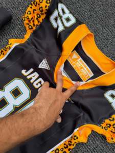 Camiseta Deportiva Rexfit para Mujer, Diseño de los Jaguars de Fútbol Americano, Número 85, Estampado de Leopardo, Cuello en V, Absorbe la Humedad, Ajustada, Manga Corta, para Adultos - Product Image 4