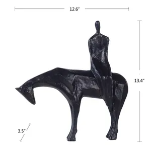 Sculpture artistique en fer faite à la main, centre de table décoratif moderne pour appartements de luxe et projets de villas, figurine en aluminium plaqué or - Product Image 1