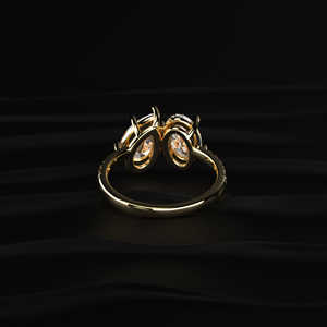 Anillo Toi Et Moi de Dos Piedras de Moissanita Premium de 4.90 Quilates, Corte Oval y Pera, Claridad VVS1, con Detalles Pavé, Banda de Oro Sólido, Joyería de Fábrica - Product Image 5