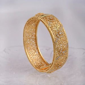 Vintage Women's Dubai Imitation Pearl Crystal Rhinestone Bridal Bangle Bracelet Set for <b>Wedding</b> Party - Product Image 4