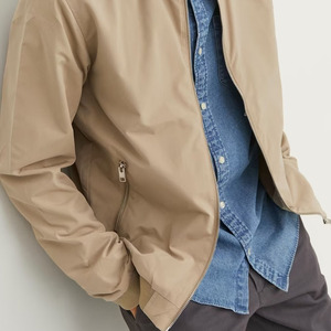 Chaqueta Bomber de Color Sólido para Hombre, Cierre de Cremallera, Cuello Alto, Estilo Casual, Ropa de Otoño, 100% Poliéster, Corte Regular - Product Image 4