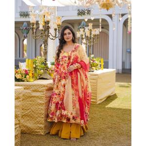 Conjunto de Blusa y Pantalón de Manga Larga de Chifón Transpirable con Dupatta para Fiestas - Product Image 1