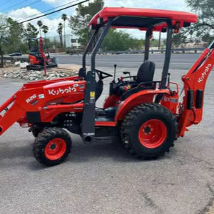 Mini-tracteur compact Kubota B26 avec chargeur et pelle rétrocaveuse pour travaux de construction et de bâtiment - Product Image 1