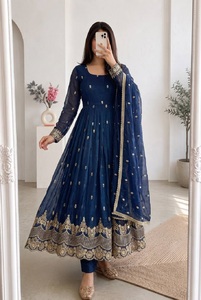 HENIXA CREATION Ensemble Kurta bleu foncé brodé, coupe ajustée, longueur ras du sol, avec Dupatta – Robe de mariée traditionnelle indienne et pakistanaise pour femme - Product Image 1