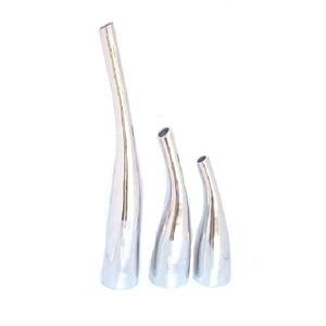 Vase décoratif en aluminium pour espaces intérieurs prestigieux, présentation haut de gamme et présence artistique décorative - Product Image 2