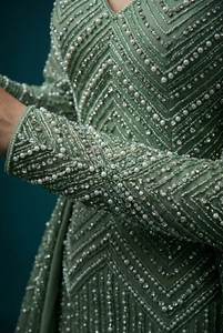 ชุดราตรีประดับลูกปัดทำมือสุดหรูสำหรับผู้หญิง |   ชุดเดรสปาร์ตี้คอวีแขนยาว |   ชุดสูทสั่งตัดขายส่ง - Product Image 2