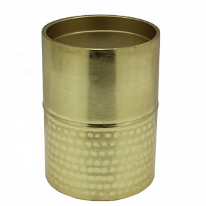 Brosse en laiton plaqué pour bougies, support de bougie élégant, Design moderne, fait à la main, 1 pièce - Product Image 1