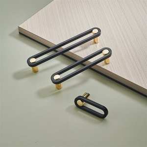 มือจับประตูทองเหลืองสไตล์วิคตอเรียน ดีไซน์แบบเอ็ดเวิร์ด ลายบาโรก มือจับทองเหลืองแบบดั้งเดิมสำหรับประตูบ้านพักอาศัยโบราณ - Product Image 1