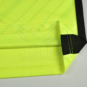 ชุดฟุตบอลที่สวมใส่สบาย ระบายอากาศได้ดี เหมาะสำหรับใช้งานกลางแจ้ง ผลิตจากโรงงาน - Product Image 6