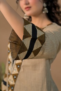 Traditional <b>Indian</b> Women's Beige Cotton Printed Knee-Length <b>Kurta</b> Set With Black Dupatta Bell Sleeves Casual Wear Loose Fit - Product Image 5
