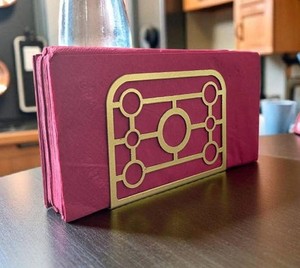 Porte-serviettes en métal, produit de qualité supérieure, design en métal solide, meilleur prix - Product Image 1