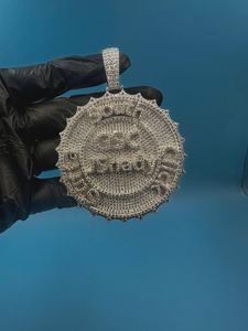 จี้โลโก้ฮิปฮอปสำหรับผู้ชาย ประดับเพชรแบบ Iced Out จี้ตัวอักษรแบบกำหนดเอง เงินแท้ 925 ประดับเพชร VVS มอยส์ซาไนต์ จี้โลโก้ตัวอักษรชื่อ - Product Image 4