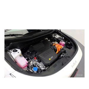 Kia Niro Trendy 2025, 16,806 km, Asientos de Cuero, Volante a la Izquierda, Cámara Trasera - ¡Para sus Necesidades! - Product Image 6