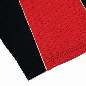 กางเกงขาสั้นลำลองผู้ชายสไตล์ High Street สีตัดกัน ผ้าโพลีเอสเตอร์ตาข่าย ขายส่ง กางเกงออกกำลังกาย ระบายอากาศได้ดี เหมาะสำหรับฤดูร้อน - Product Image 4