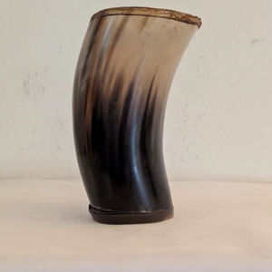 Organizador de Vasos de Chupito Ecológico y Pulido, Hecho a Mano, Moderno y de Lujo - Product Image 1