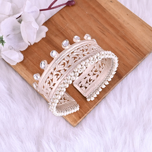 Bracelet ethnique pour femme orné de perles et de pierres Kundan |   Bijoux indiens traditionnels en laiton plaqué argent - Product Image 6