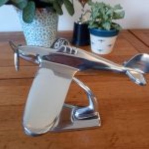 Escultura de Avión Hawker Hurricane de Aluminio Plateado, Artesanía Metálica Art Deco, Modelo de Avión Vintage para Escritorio, Hogar u Oficina - Product Image 4