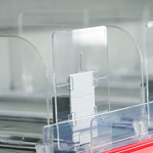 Divisor de estante POS de plástico automático para supermercado, dispensador de latas, empujador de alimentación para botella de leche y bebida - Product Image 2