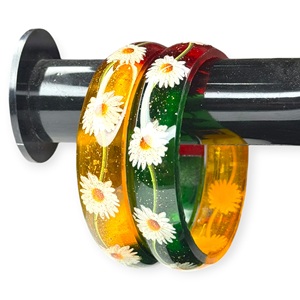 Brazaletes Florales de Acrílico de Diseño Coloridos y Chapados en Oro para Mujer, Modernos y Multicolores para Uso Diario a Precio de Mayoreo - Product Image 3