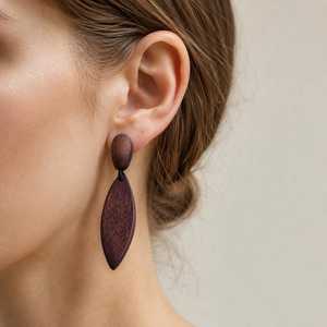 Pendientes de aro tribales de madera natural al por mayor para mujer, con cierre de pin de madera, estilo bohemio, joyería. - Product Image 1