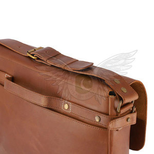 Sac à ordinateur portable décontracté en cuir véritable avec plusieurs poches pour fournitures de bureau, design durable à porter à l'épaule - Product Image 5