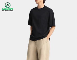 เสื้อยืดโอเวอร์ไซส์สีดำสำหรับผู้ชาย สวมใส่สบาย ทรงหลวม ไหล่ตก ผ้าหนา ผลิตโดยผู้ผลิตเสื้อยืดลำลองสำหรับสหรัฐอเมริกาและยุโรป เสื้อเชิ้ตทันสมัย - Product Image 4