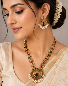 Ensemble collier et boucles d'oreilles bohèmes en argent oxydé, motif animalier, serti de cristaux et strass, fait main, plaqué or, vente en gros - Product Image 4