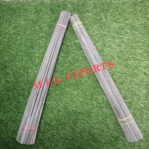 Longues bandes de corne de bufflonne d'eau pour la fabrication traditionnelle d'arbalètes, de poignées de couteaux et de rasoirs, et de lunettes de qualité supérieure. - Product Image 3