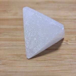 Nuevo producto Selenita Cristal Cuarzo pirámide al por mayor compra de ágata Aameena disponible en cantidad a granel - Product Image 4