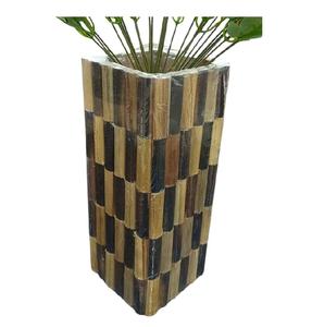 Vase à fleurs en bois artisanal, forme rectangulaire haute, décoration minimaliste, bois naturel, accent moderne pour l'intérieur, style table ou sol - Product Image 1