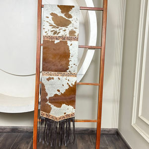 Camino de Mesa de Cuero Vacuno Genuino Occidental al por Mayor, Decoración Rústica para el Hogar, Camino de Mesa Largo de Cuero Vacuno de Lujo con Flecos - Product Image 4