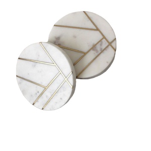 Juego de Posavasos Ecológicos de Mármol Hechos a Mano con Incrustaciones de Latón, Diseño Floral, Modernos, de Lujo y Calidad Premium - Product Image 1