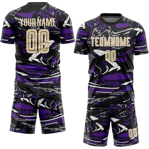 Tenue de football professionnelle rayée, personnalisable par sublimation, kit rétro pour équipe, équipement de performance pour les marchés américain et européen - Product Image 4