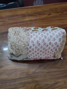 Colorful Corn Husk Clutch Pouch Durable Cover Closure Soft Portable Wholesale Make up Pouch With Handle Lightweight Puffer - Product Image 1
