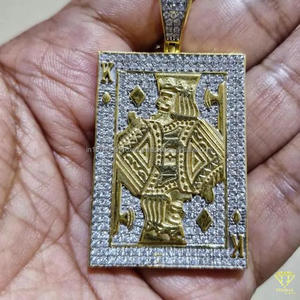 Pendentif Carte à Jouer Tendance avec Incrustation Complète de Pierres et Éclat de Diamant Moissanite VVS Brillant - Product Image 2