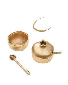 Nouveauté : Bol en aluminium haut de gamme avec un design élégant et doré pour la décoration de la cuisine et de la salle à manger - À VENDRE - Product Image 1