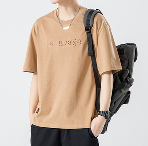 เสื้อยืดโอเวอร์ไซส์ผู้ชาย แขนสั้น ลายตัวอักษรนูน คอกลม ผ้าคอตตอนเจอร์ซีย์ สไตล์ลำลอง - Product Image 4