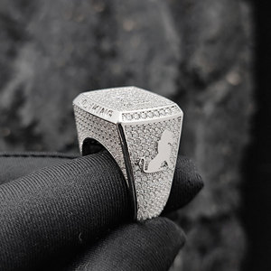 Bague signet rectangulaire en argent 925 sertie de diamants de laboratoire pour homme, style baguette, bague statement hip-hop, cadeau de luxe pour homme, qualité supérieure - Product Image 4