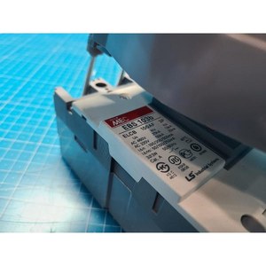 Disjoncteur différentiel LS ELECTRIC ELCB 3P / 100A / 100AF EBS 103b 100A, d'occasion, pièces d'équipement semi-conducteur de génération précédente - Product Image 3