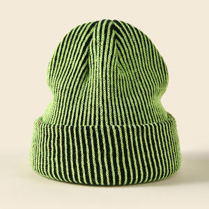 Bonnet unisexe rayé tricoté à la main, cagoule côtelée d'hiver pour adultes, usage décontracté, circonférence de la tête 56-58 cm - Product Image 3